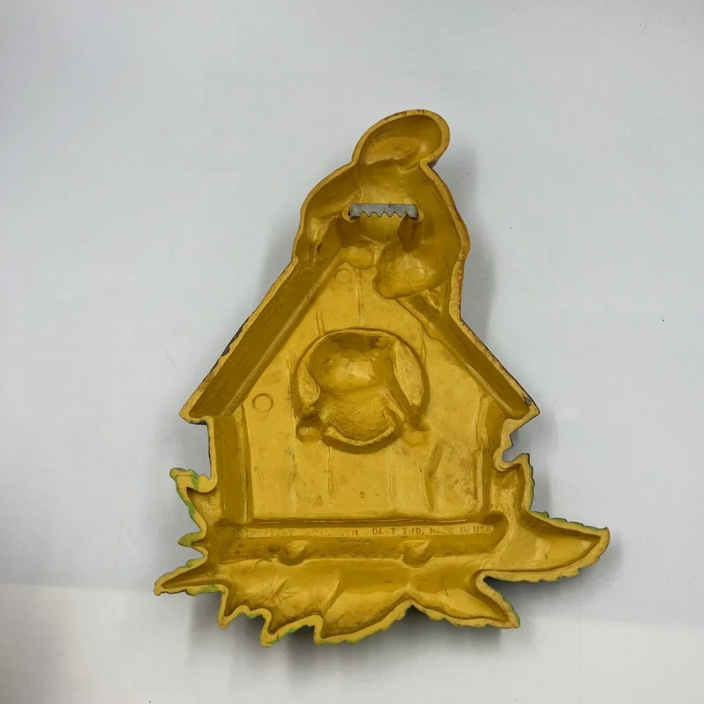 Vtg HOMCO 7498 Chipmunk Birdhouse Wall Plaque 1977 Woodland Decor Syroco 11in